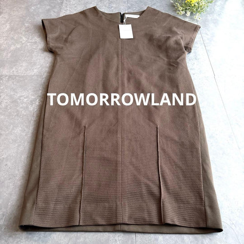 Tomorrowland Short-Sleeve