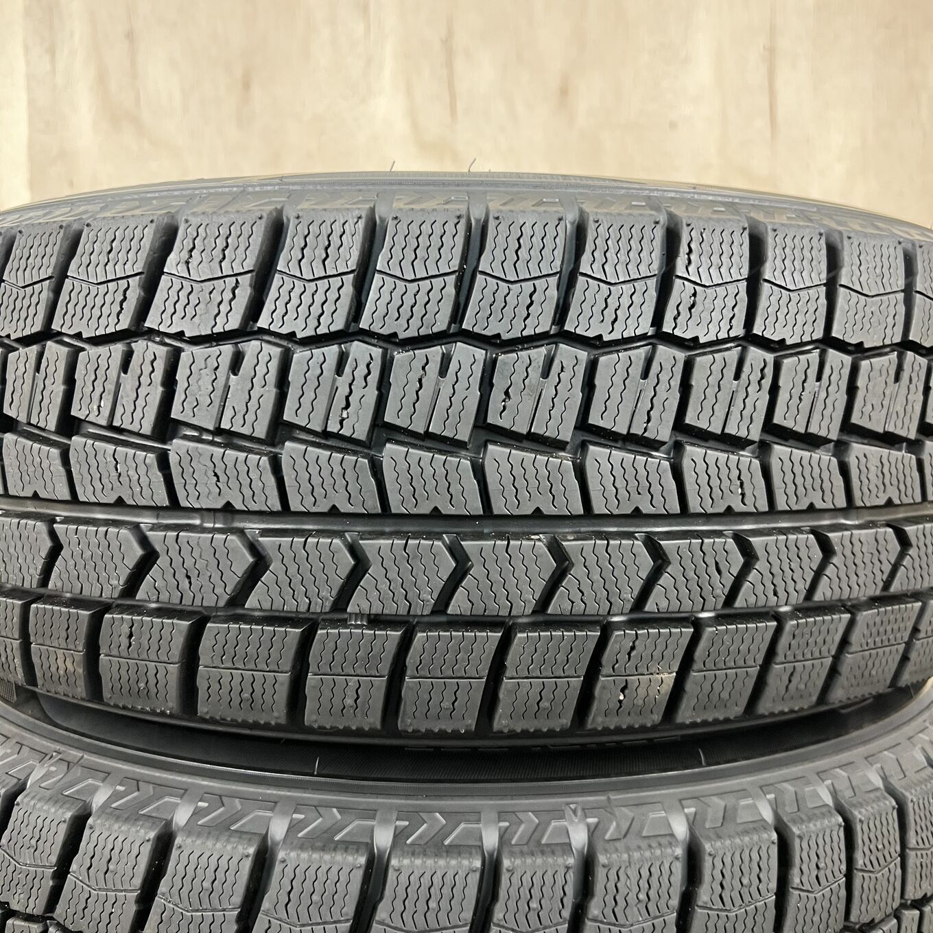 Bridgestone 15 Inches Dunlop 195/65R15 #189S40426