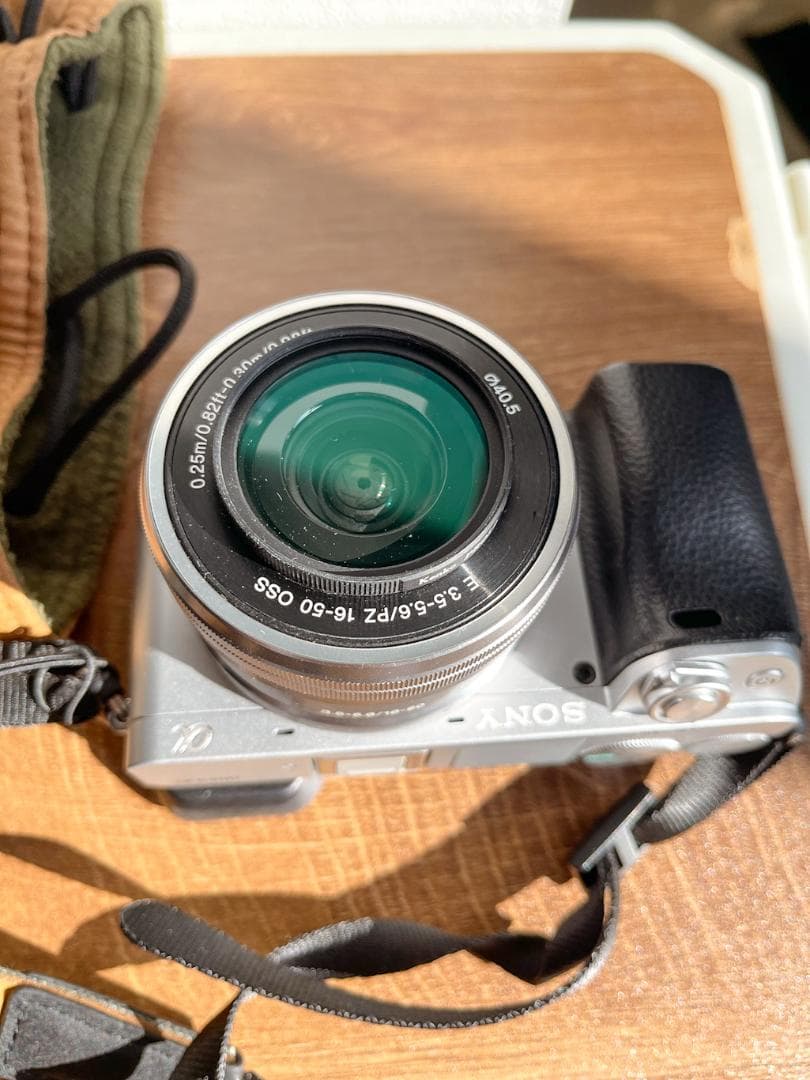 Sony Mirrorless Interchangeable Lips 6400-