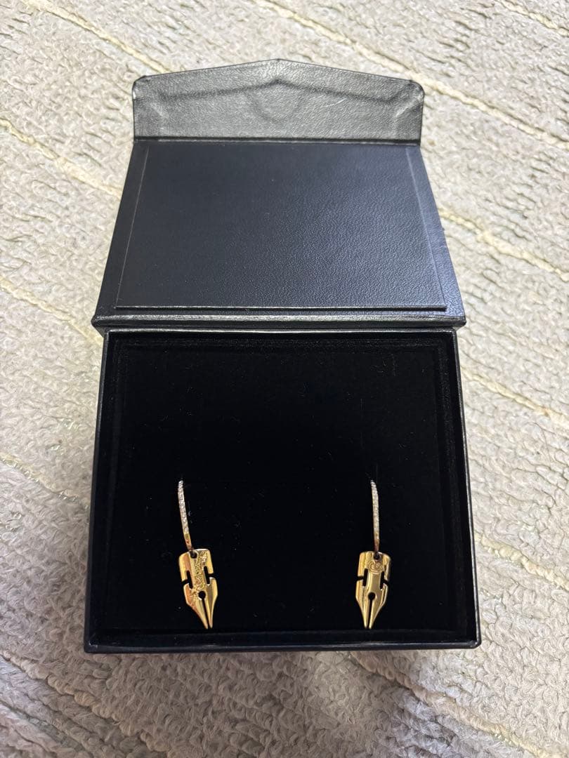 Earrings (Pairs) G