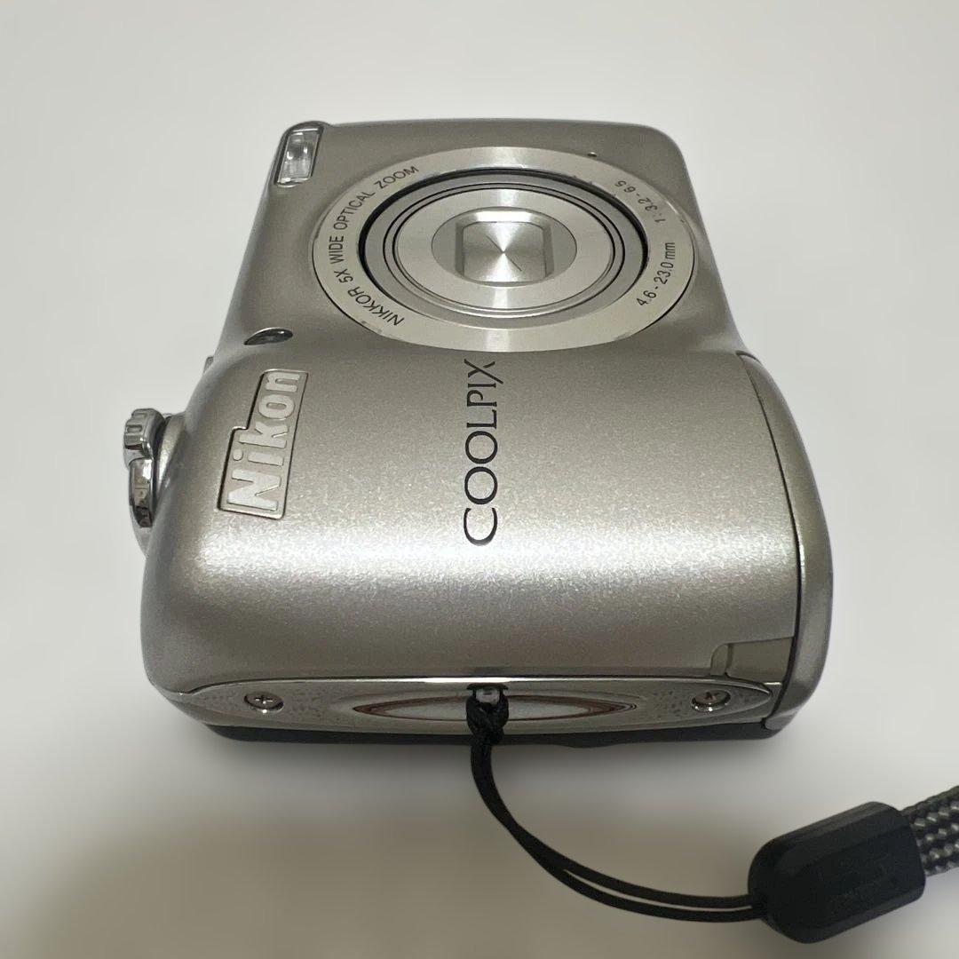 Nikon Compact Digital Camera Coolpix L26 5