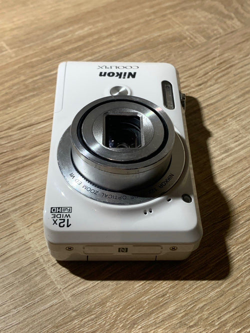 Compact Digital Camera 2553 Nikon Coolpix S6900
