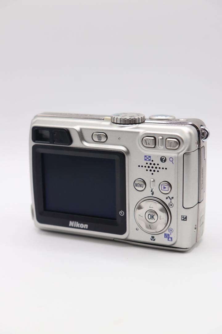 Nikon Compact Digital Camera Coolpix 7900