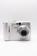 Nikon Compact Digital Camera Coolpix 7900