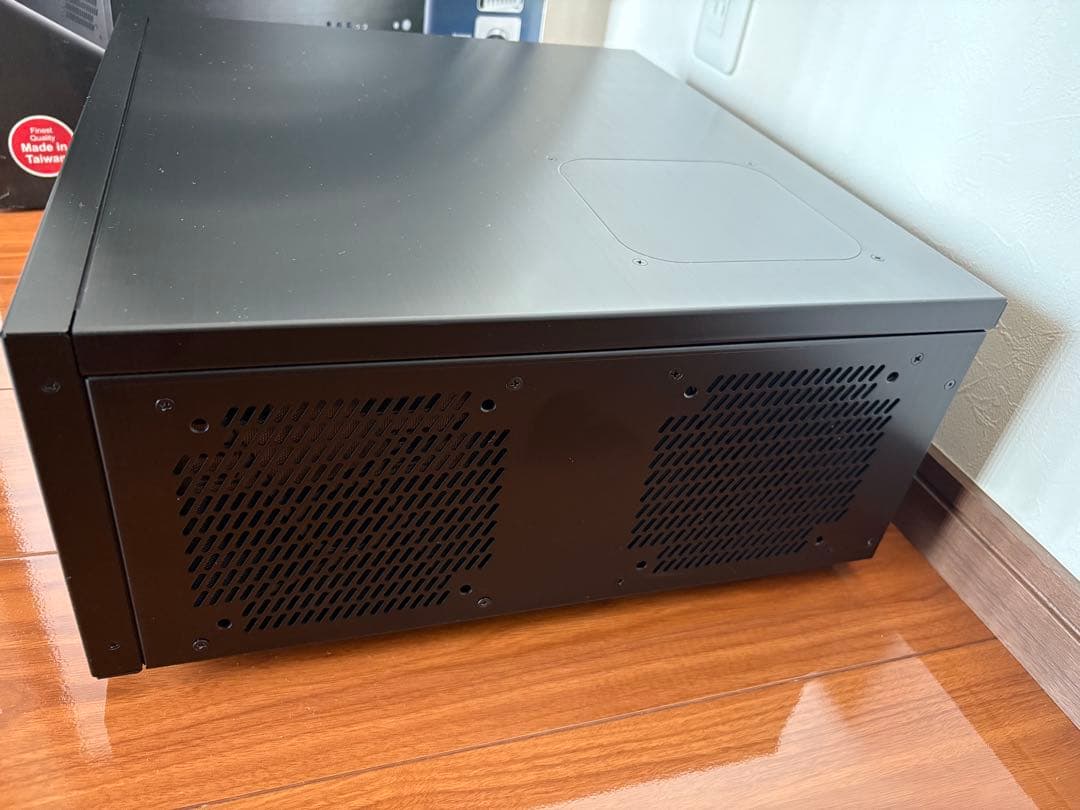 Lian Li Windows Desktop Pc-C60B Htpc