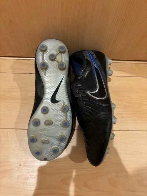 Nike Soccer Cleats Spikes Tiempo Pro