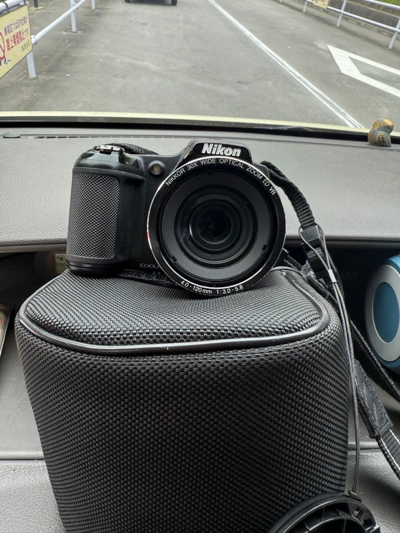 Compact Digital Cameras Nikon Coolpix