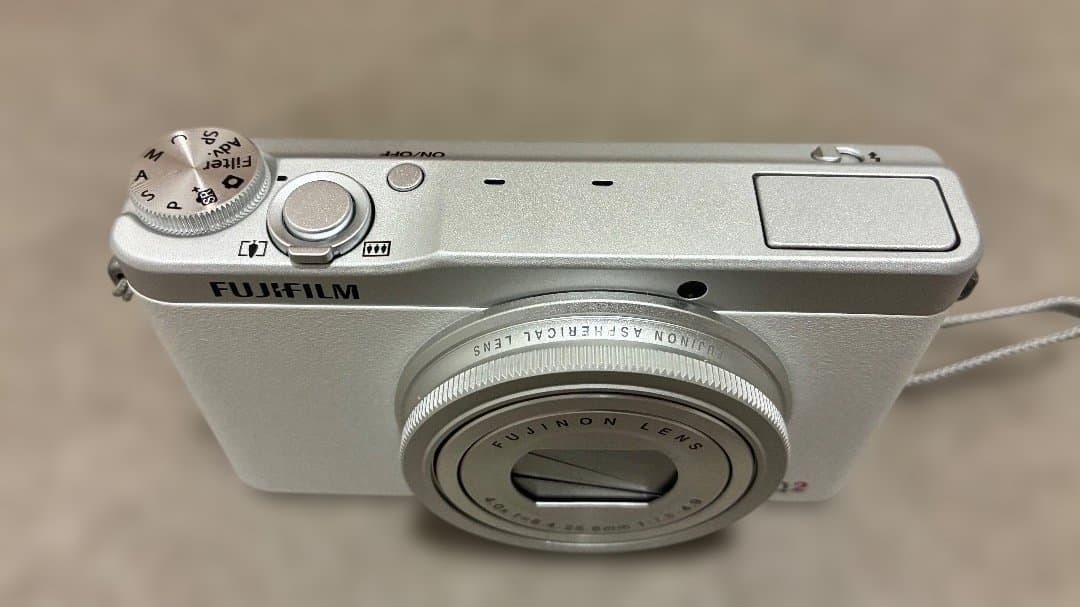 Fujifilm Compact Digital Cameras Xq2