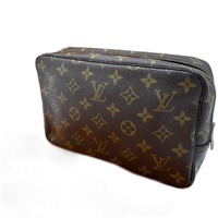 Louis Vuitton Pouch 23