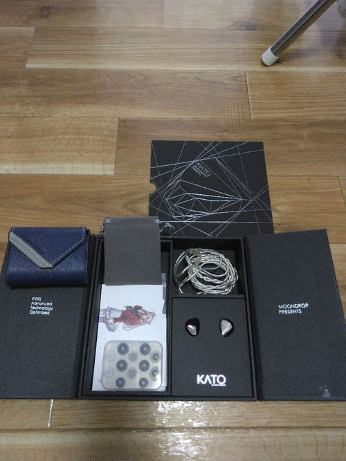 Recableable Earphones Moondrop Kato