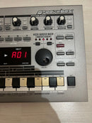 Roland Rhythm Machine Mc-303 Groovebox