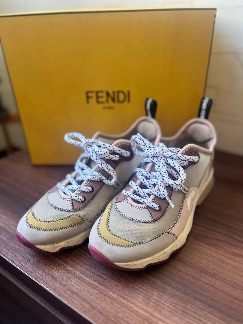 Fendi Sneakers 36
