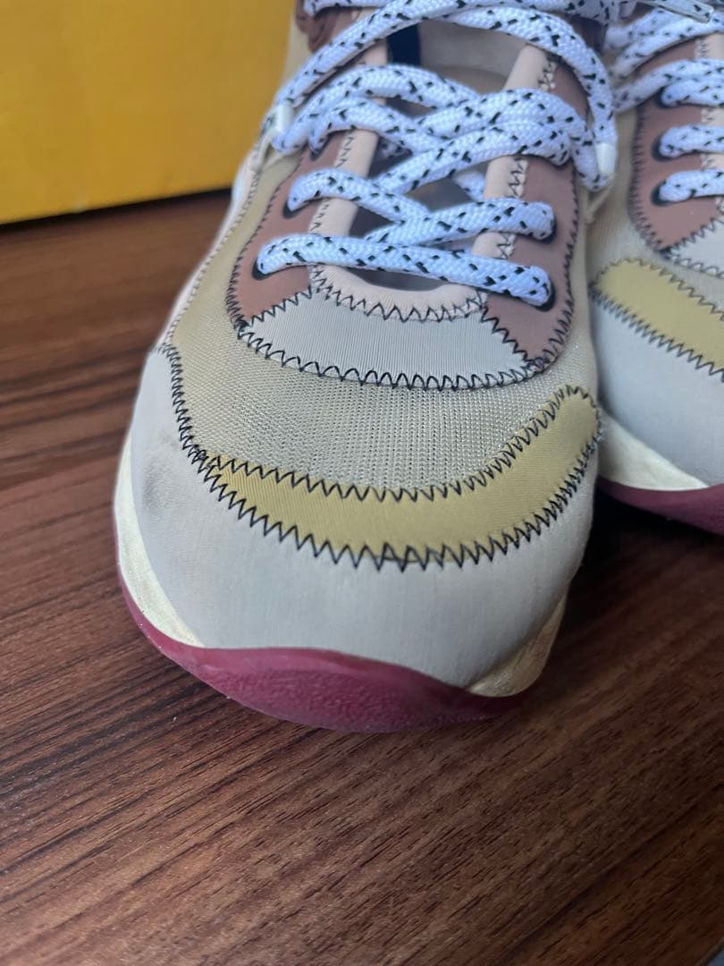 Fendi Sneakers 36