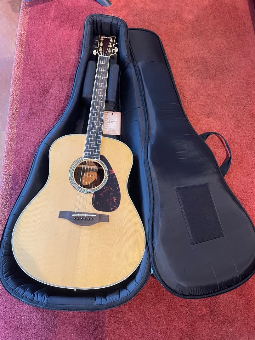 Yamaha Acoustic Guitar Ll6 Are