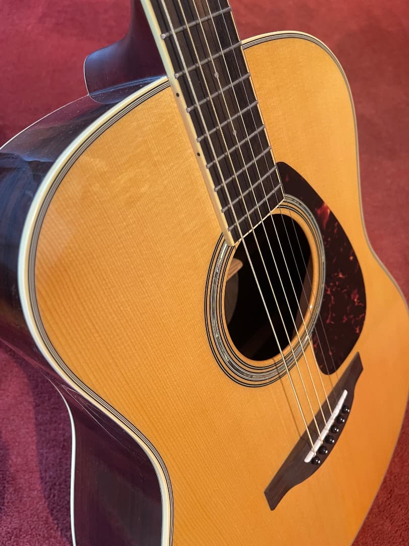 Yamaha Acoustic Guitar Ll6 Are