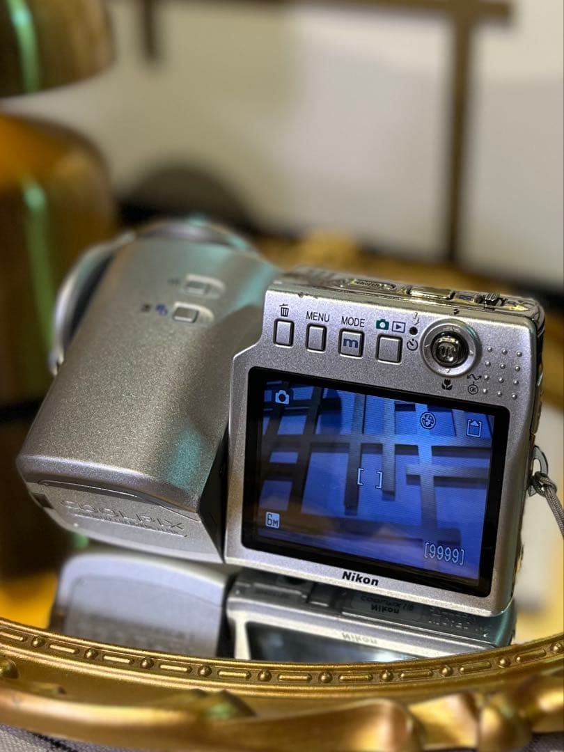 Nikon Compact Digital Camera Coolpix S10 Vr 2