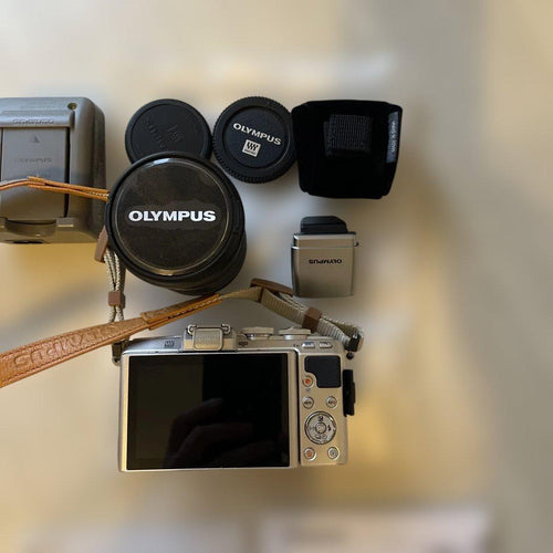 Olympus Mirrorless Interchangeable Lips E-Pl7