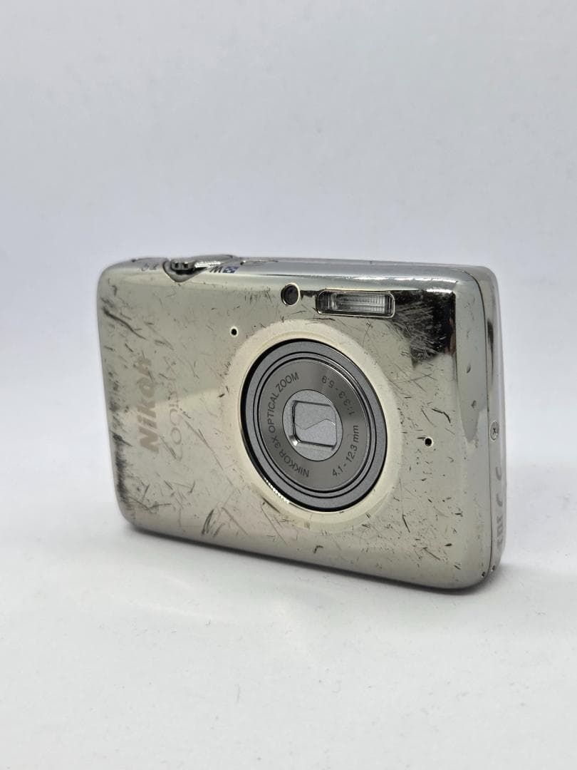 Nikon Compact Digital Camera Coolpix S02