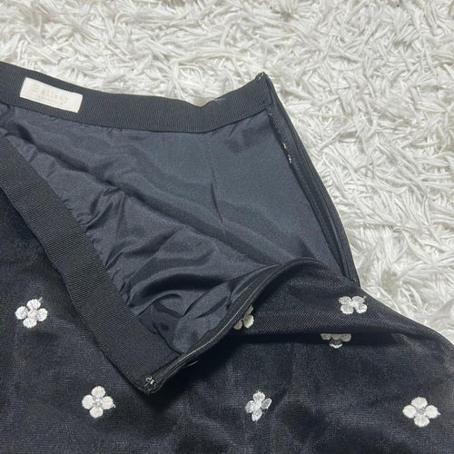 Ballsey Flare Skirts S