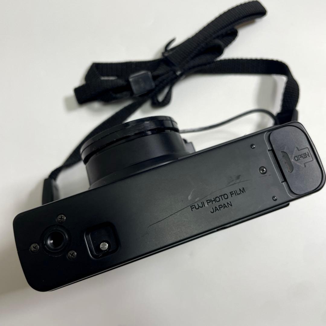 Fujika Compact Cameras (Film) Flash Fujica