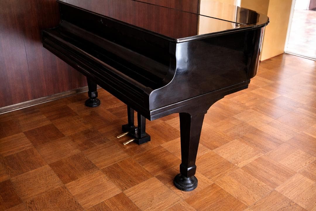 Yamaha Grand Piano G2 2