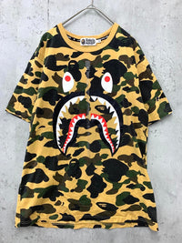 A Bathing Ape T -Shirt Camo Shark Tee Sizem/