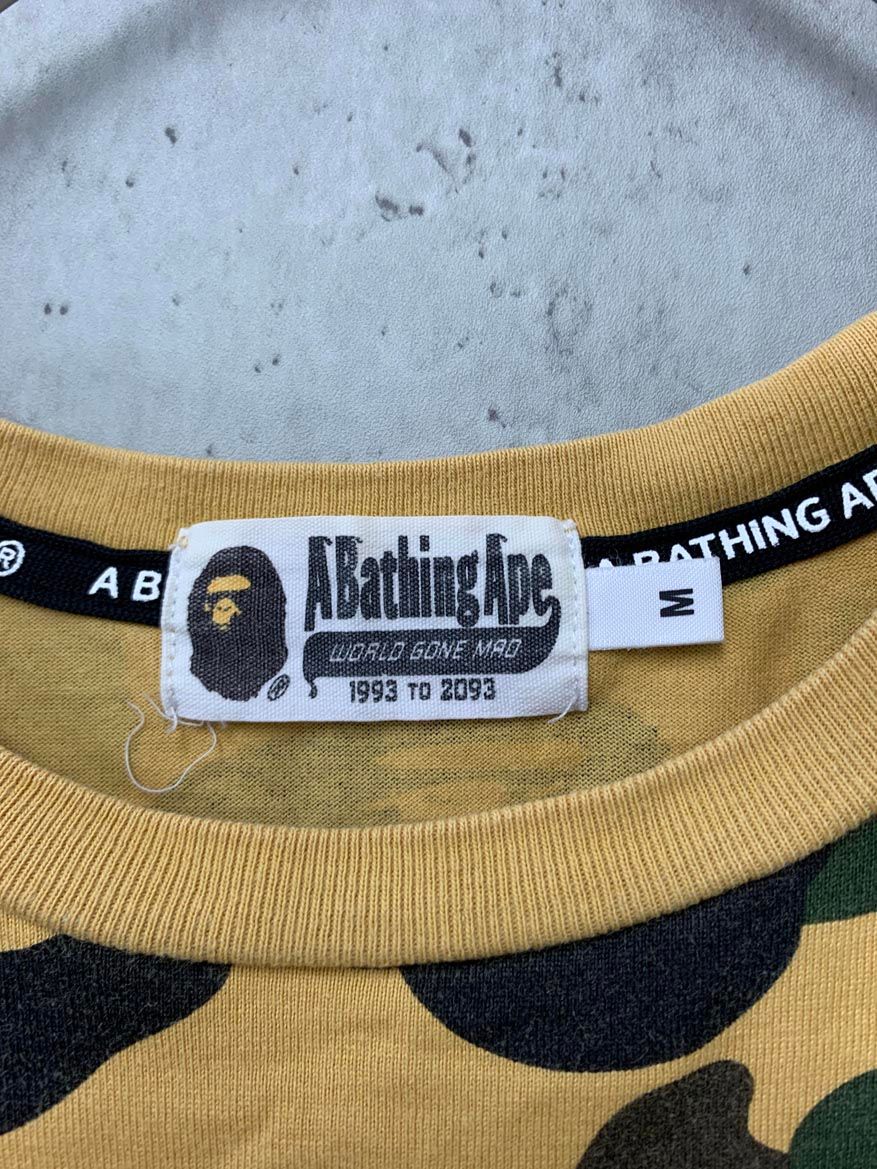 A Bathing Ape T -Shirt Camo Shark Tee Sizem/