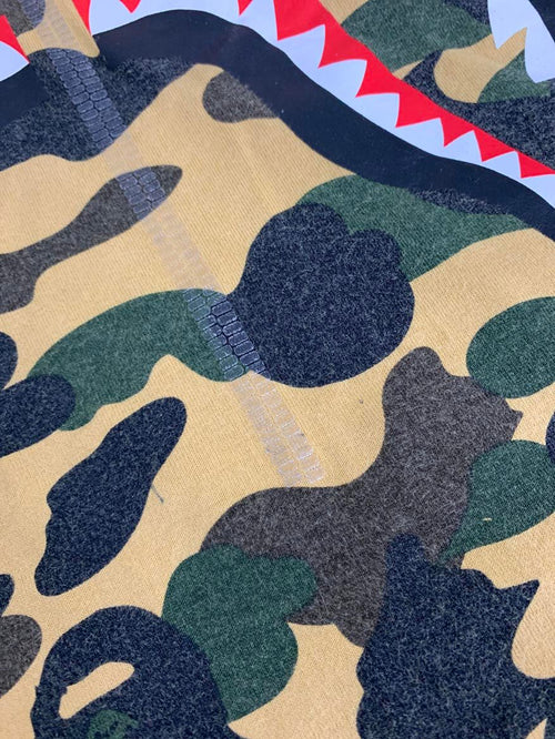A Bathing Ape T -Shirt Camo Shark Tee Sizem/