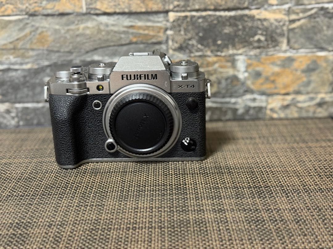 Fujifilm Mirrorless Interchangeable Lens Cameras X-T4