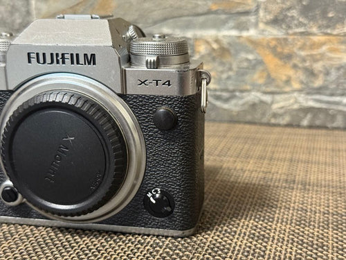 Fujifilm Mirrorless Interchangeable Lens Cameras X-T4