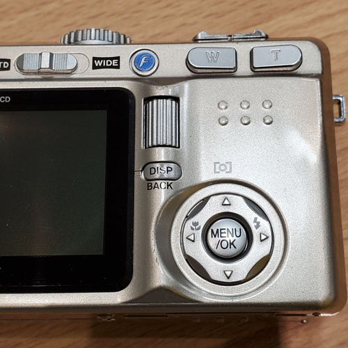 Fujifilm Compact Digital Camera Mk130 Er263 Finepix F710