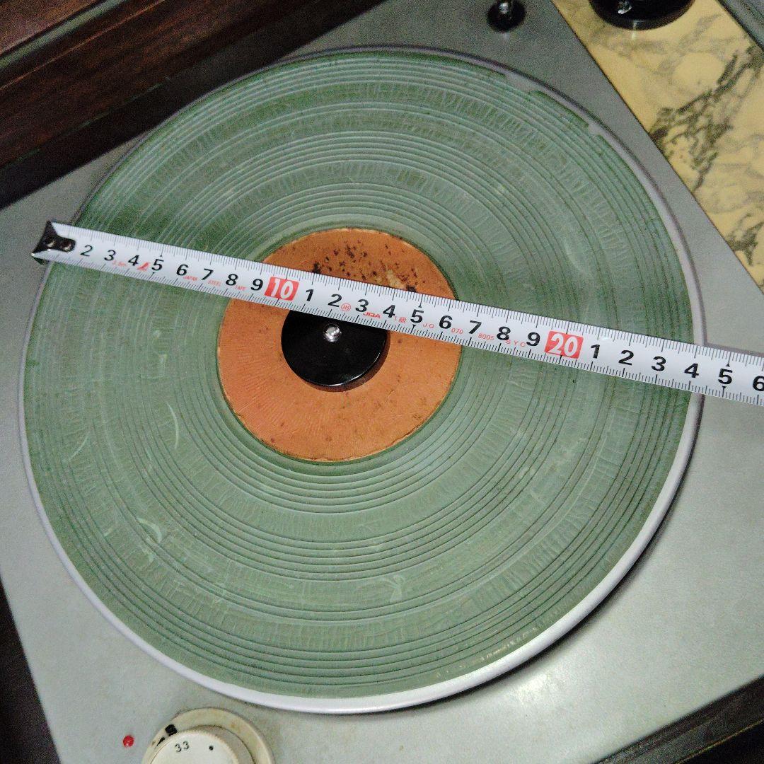 Record Players (Turntables)