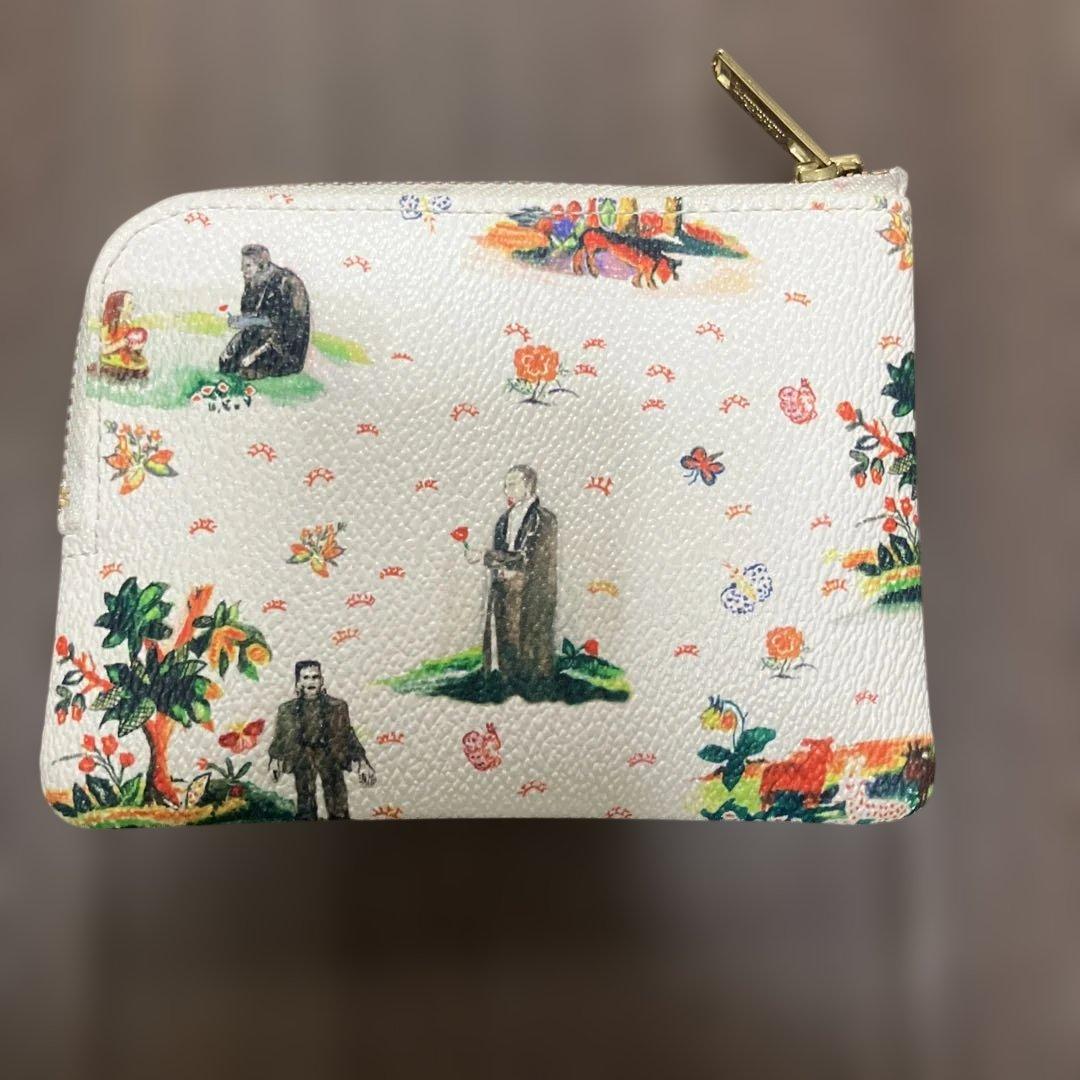 Undercover Pouches