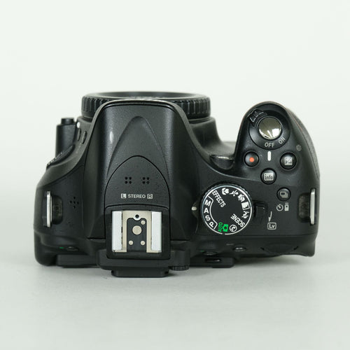 Nikon Digital Slr 20,051 2 D5200 F