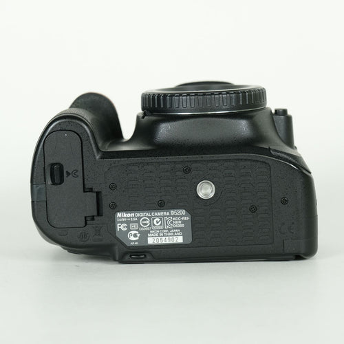 Nikon Digital Slr 20,051 2 D5200 F