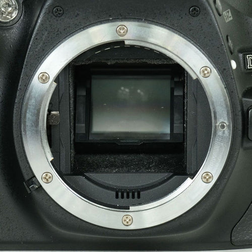 Nikon Digital Slr 20,051 2 D5200 F