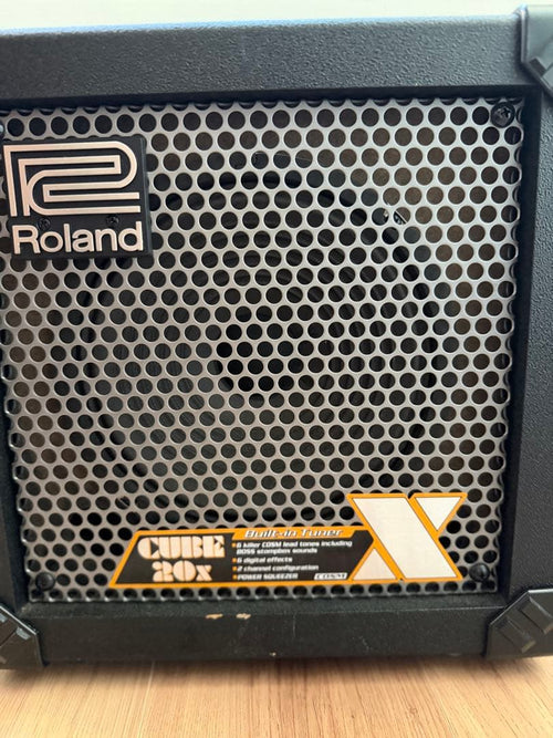 Roland Guitar Amplifiers Cube-20X Cosm