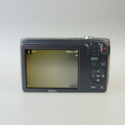 Nikon Compact Digital Camera Coolpix S3700 Silver