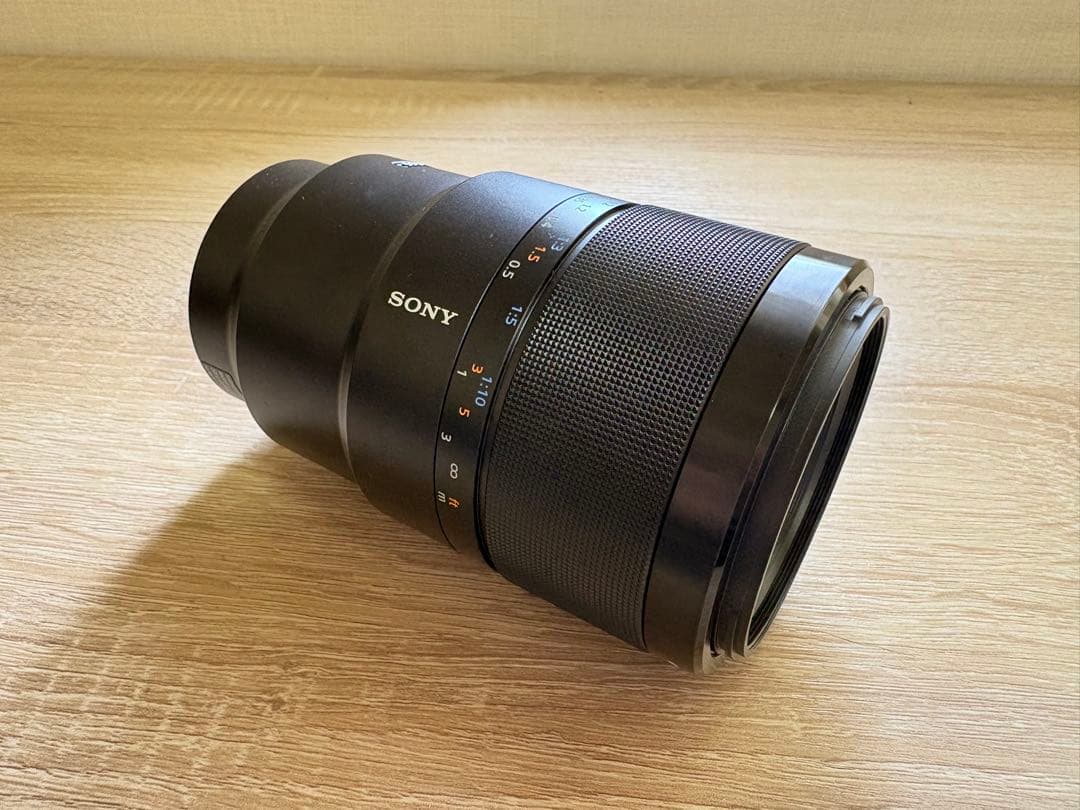 Sony Lens (Single Focus) Sel90M28G