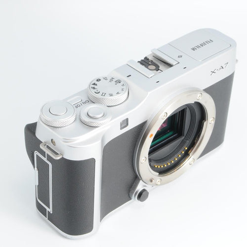 Fujifilm Mirrorless Interchangeable Lens Cameras X-A7