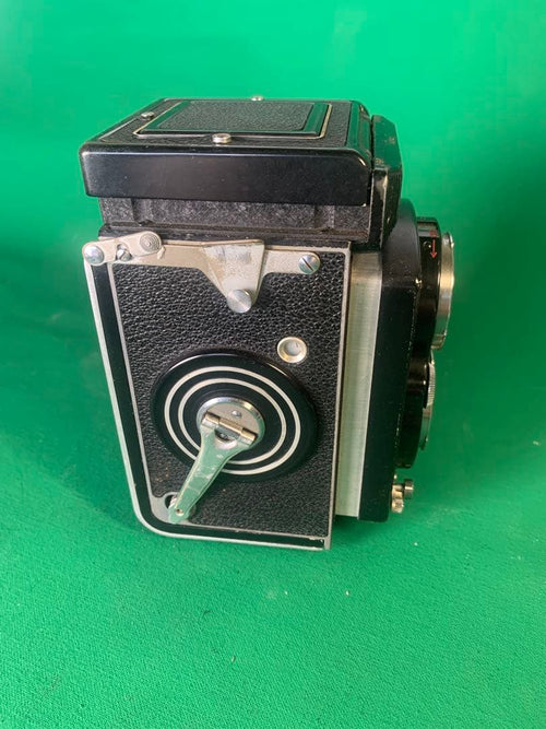 Twin-Lens Reflex Cameras Rolleiflex
