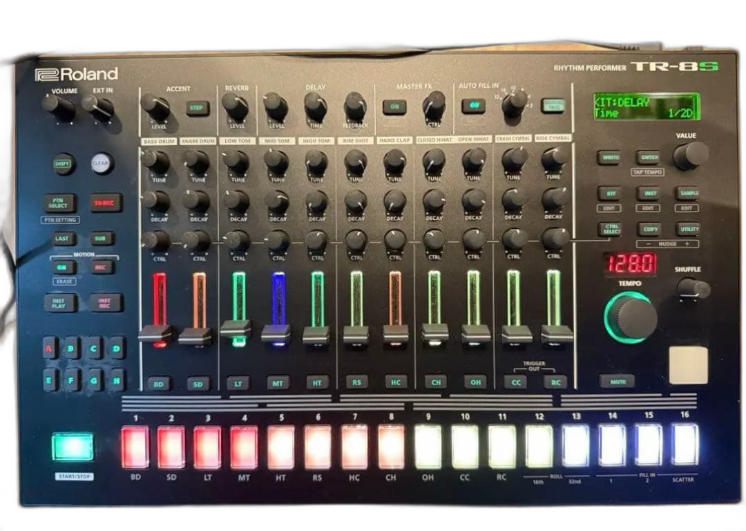 Roland Rhythm Machine Tr-8S
