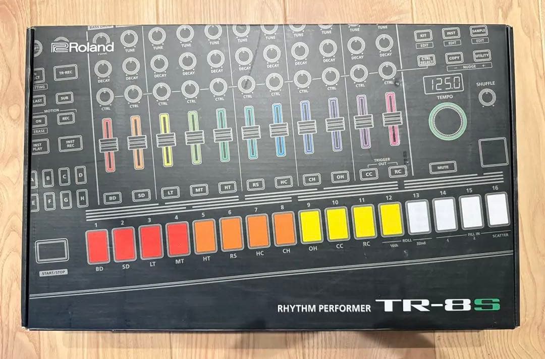 Roland Rhythm Machine Tr-8S