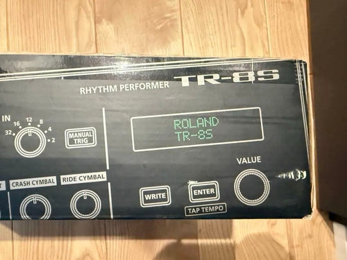 Roland Rhythm Machine Tr-8S