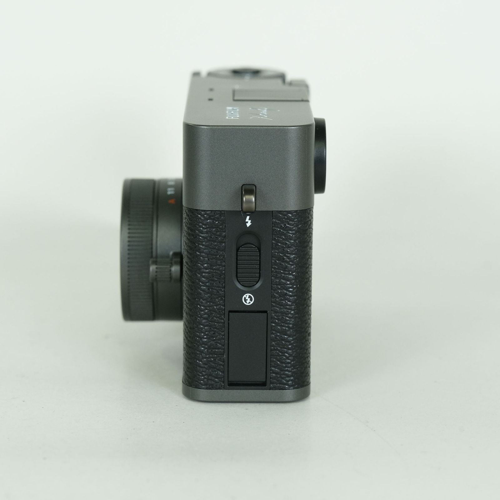 Fujifilm Compact Digital Camera 610 X Half X-Hf1