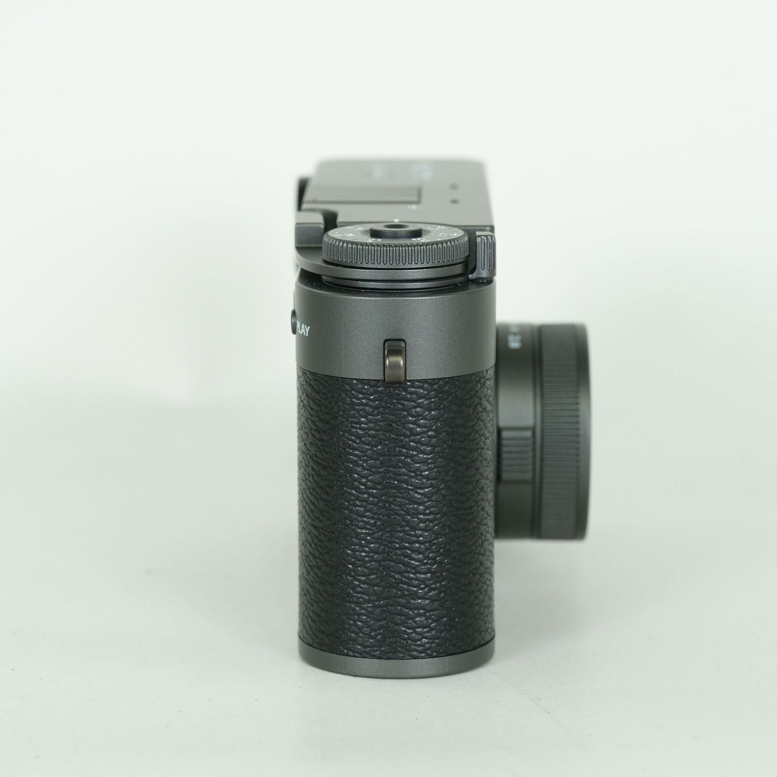Fujifilm Compact Digital Camera 610 X Half X-Hf1