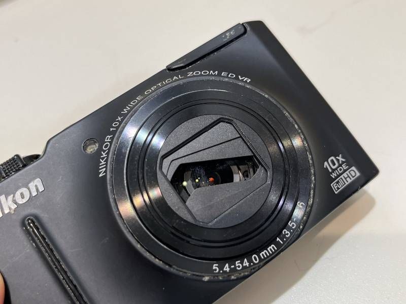 Nikon Compact Digital Camera Coolpix S8100