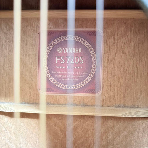 Yamaha Acoustic Guitar Fs720S