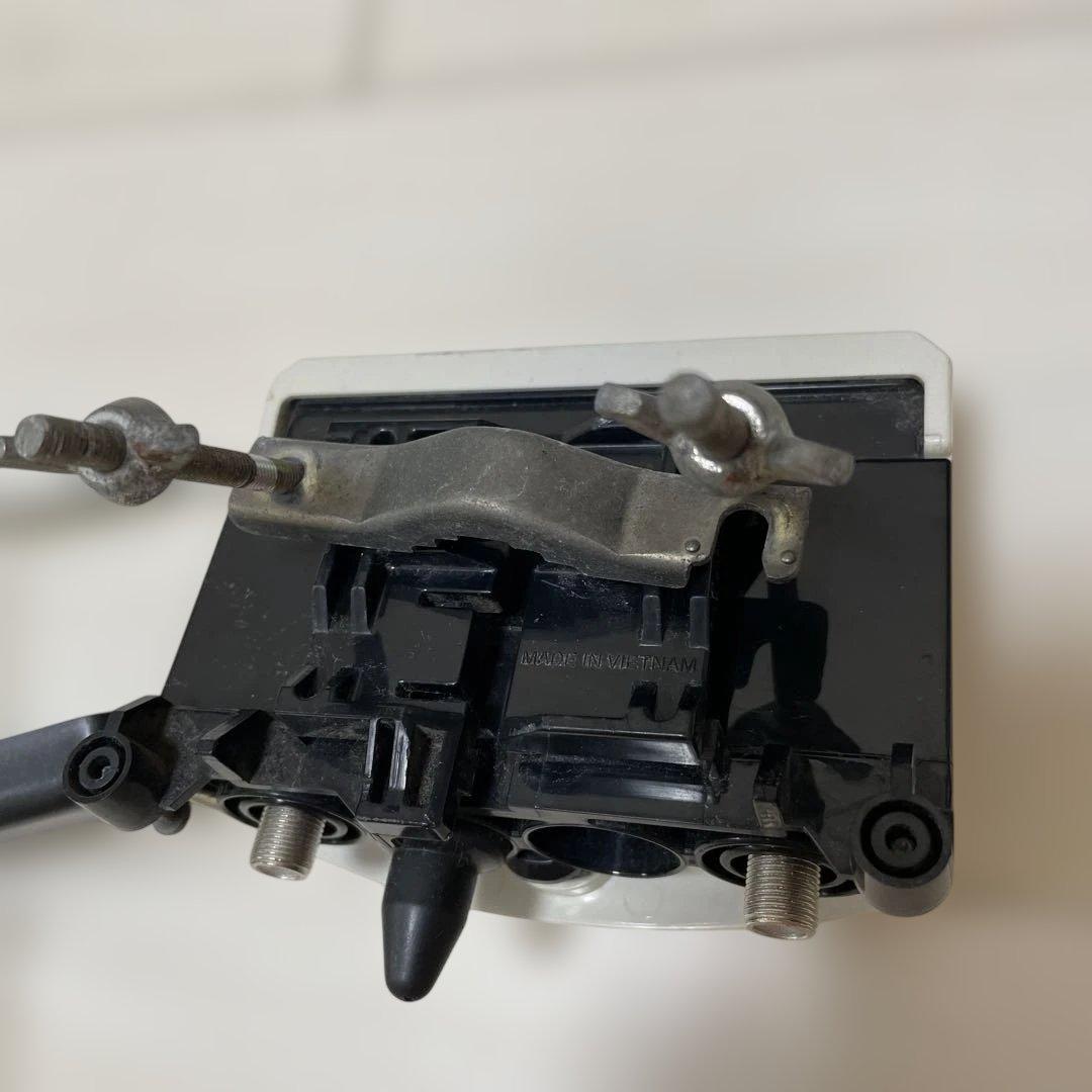 Terrestrial Tv Antenna Uhf Booster Ub35