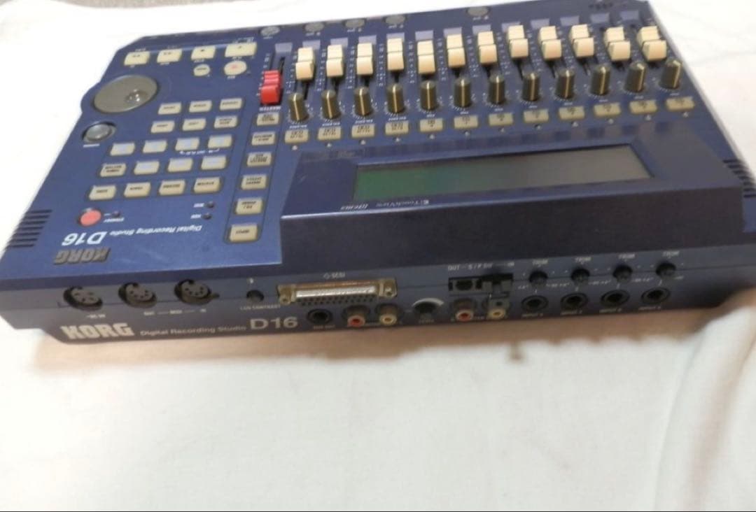 Korg Multi -Track Recorder D16